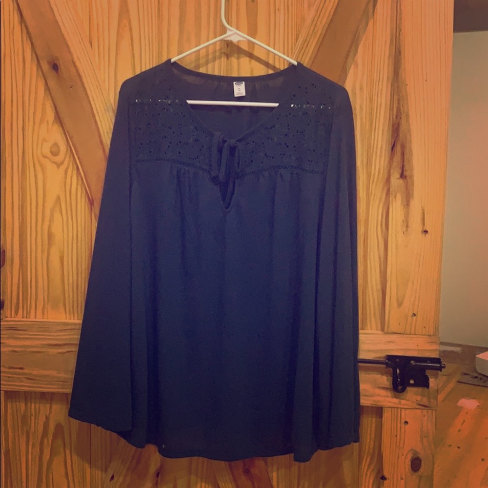 Long sleeve dark blue/green shirt with tags